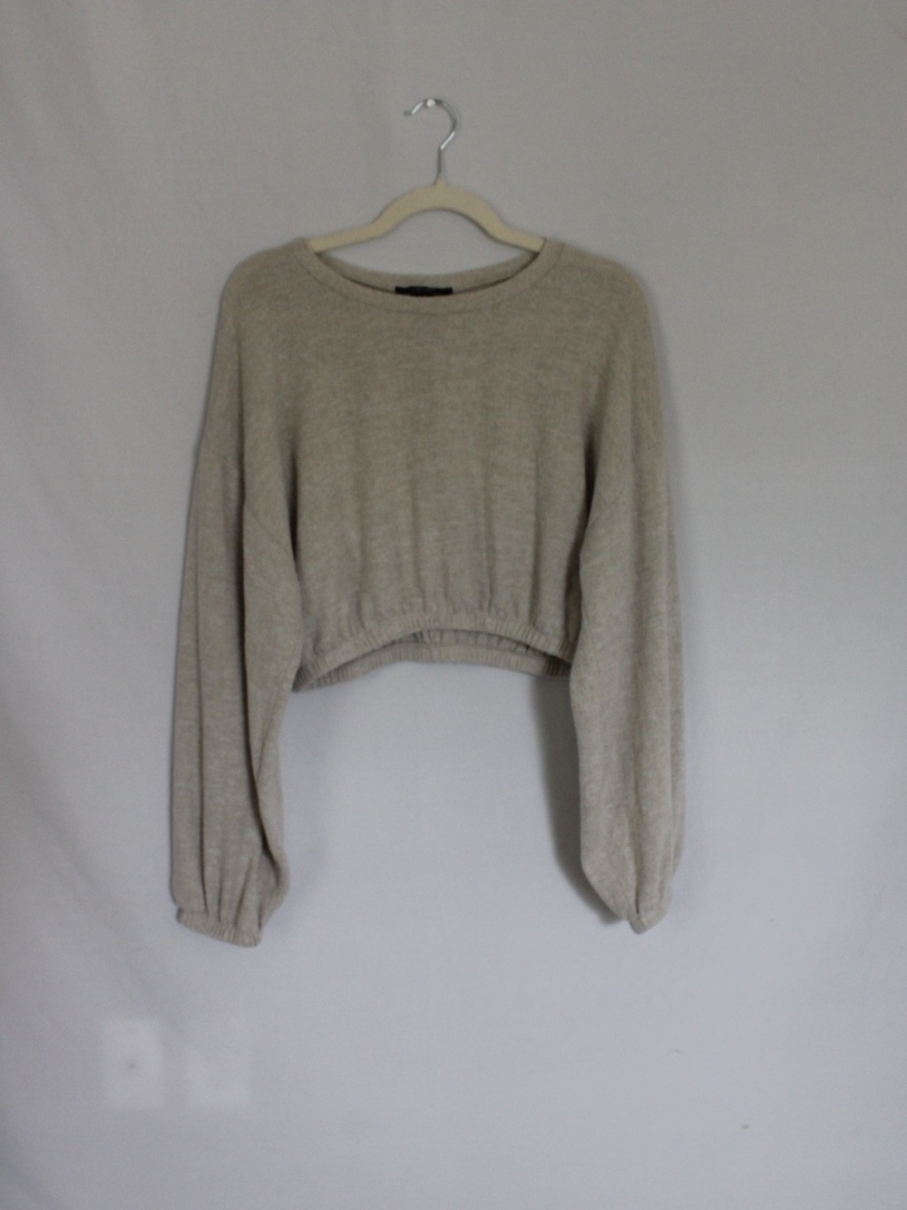 Forever 21 Beige Cropped Crewneck Sweater